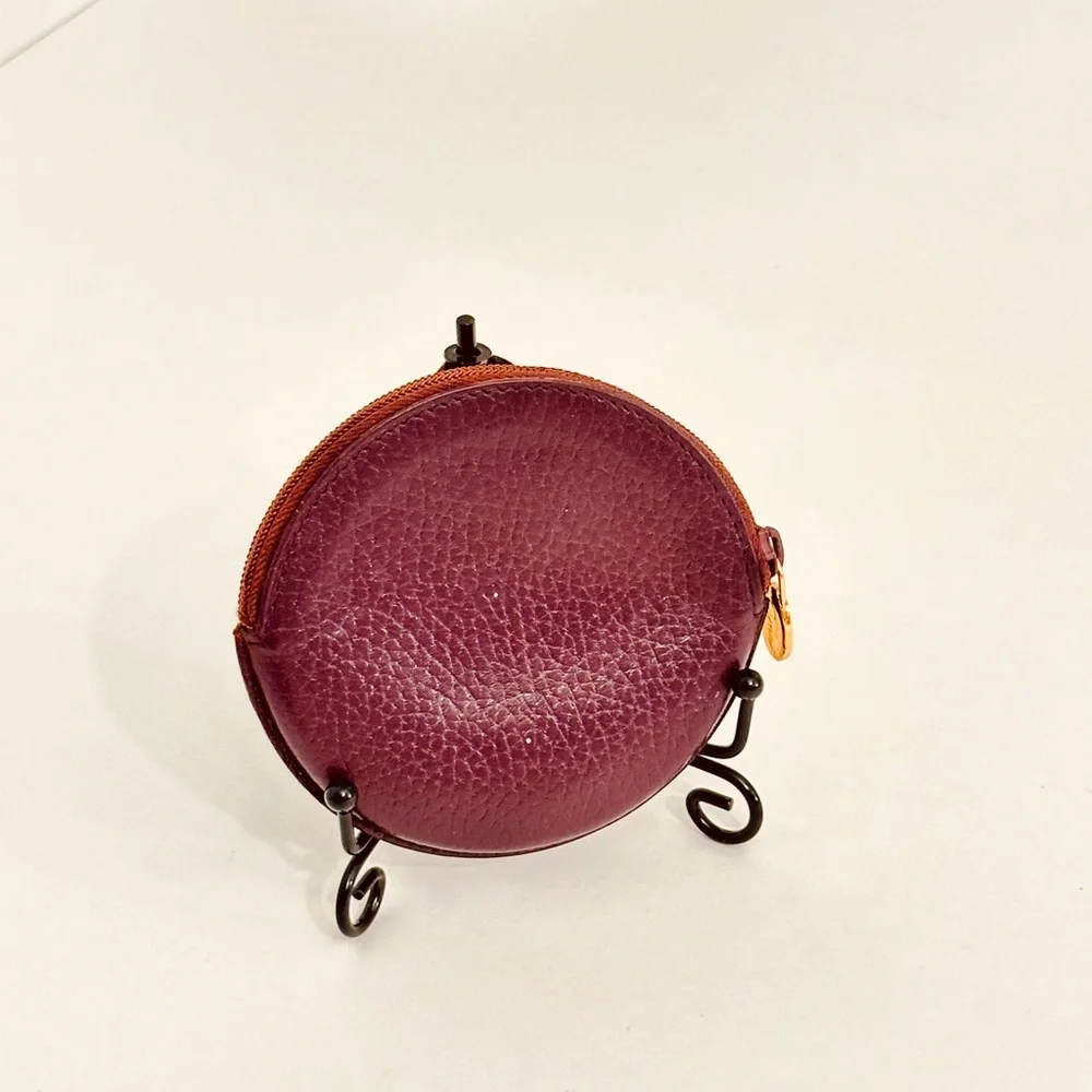 Elegant Cartier Burgundy Leather Coin Purse - Picture 9 of 10